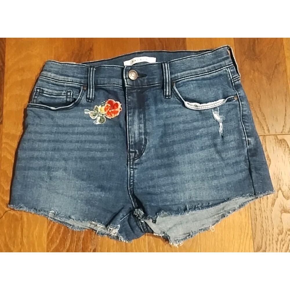 Cutoff Mid Rise Dark Wash Denim Jean Shorts Flower Patch Distressed Size 26